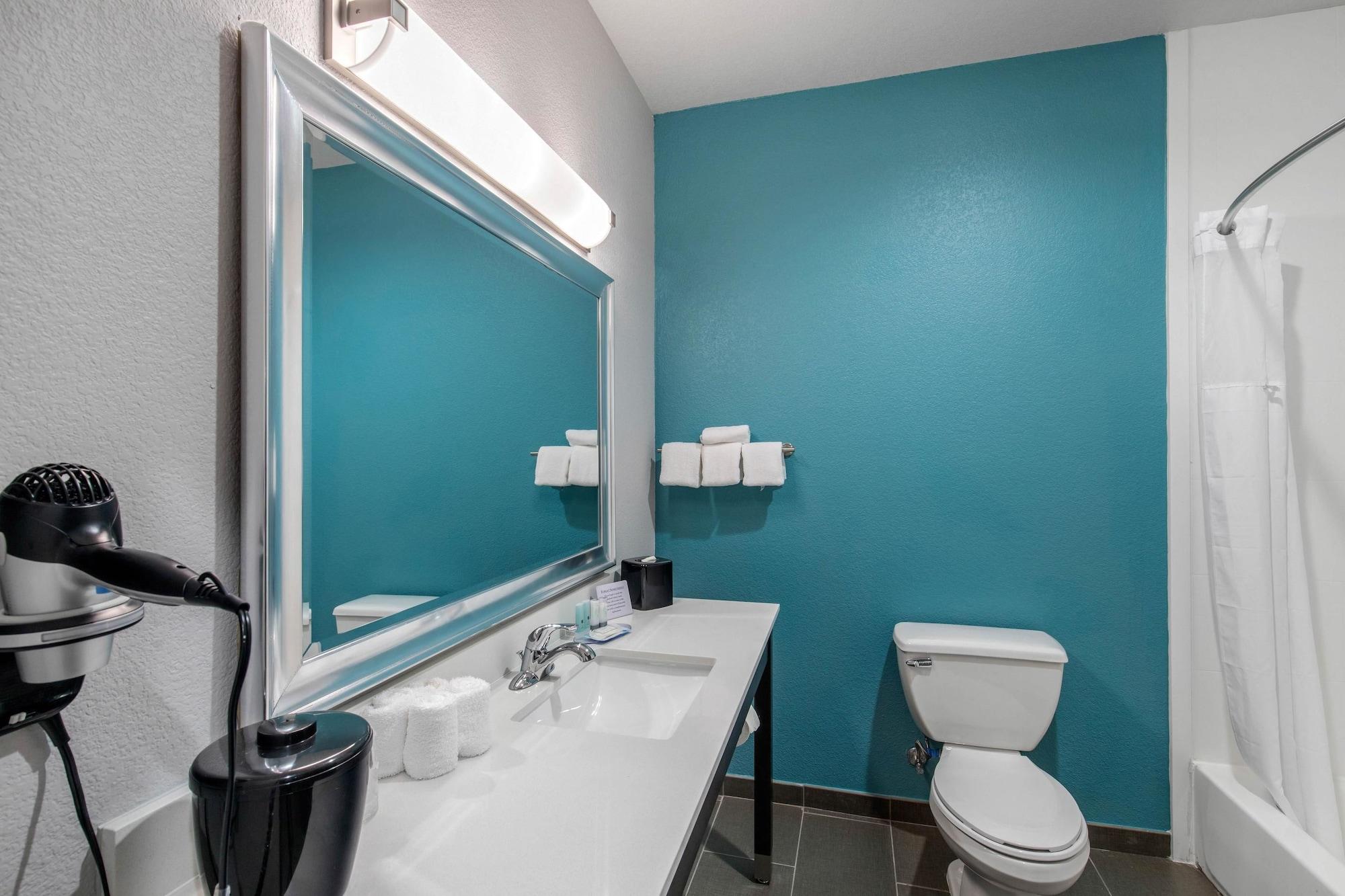 Hotel Clarion & Dfw North Irving