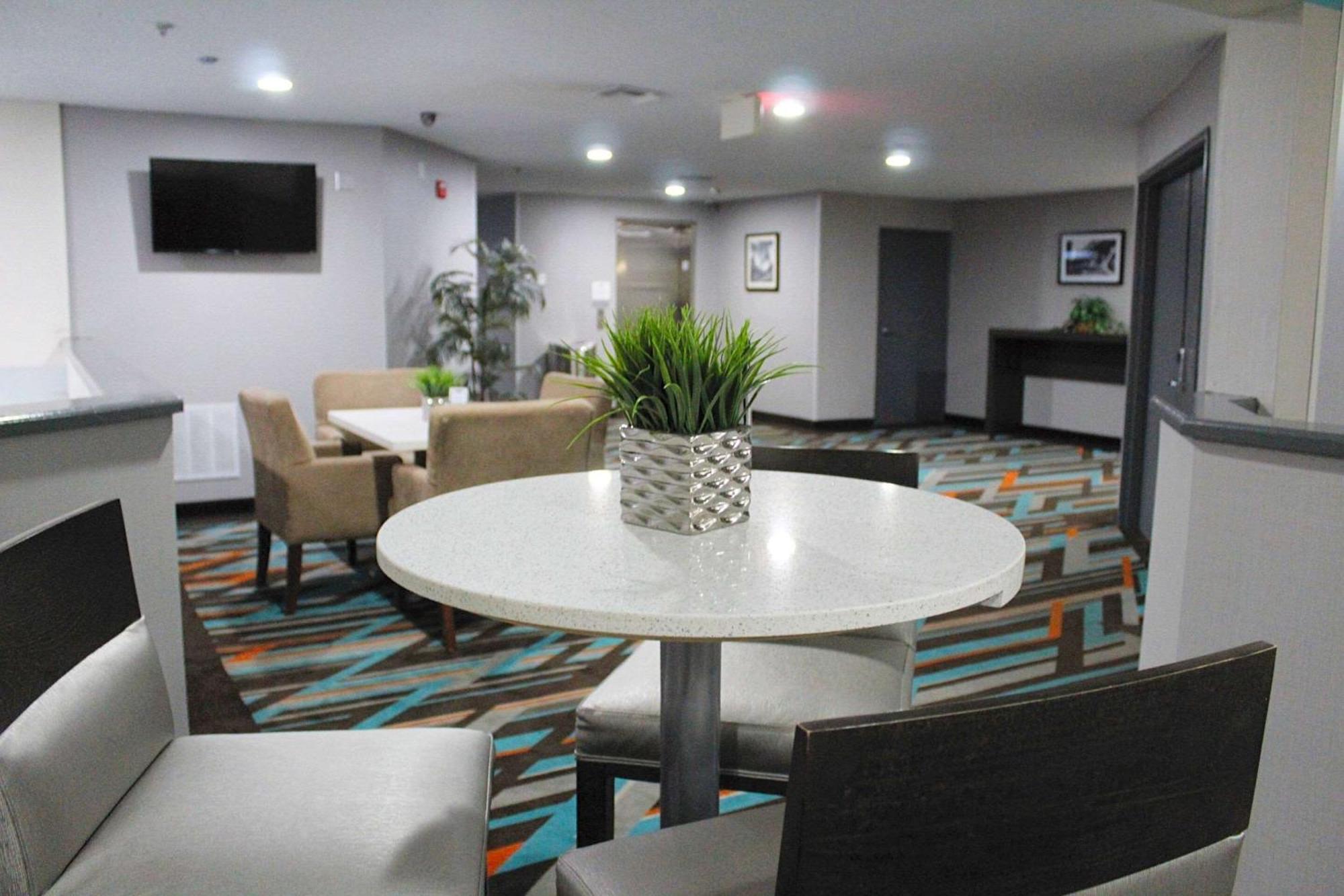 Hotel Clarion & Dfw North