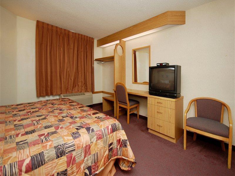 Clarion & Dfw North 3* Irving