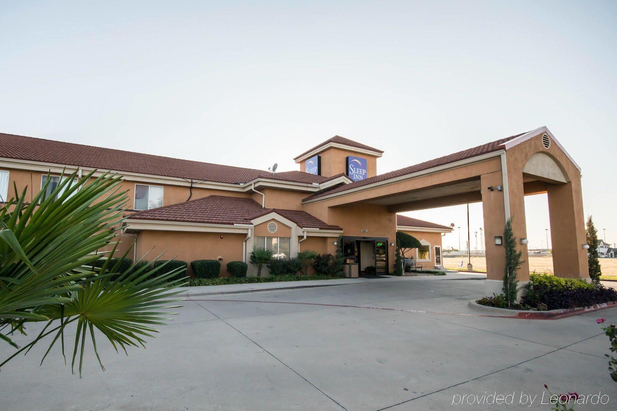 Hotel Clarion & Dfw North 3*